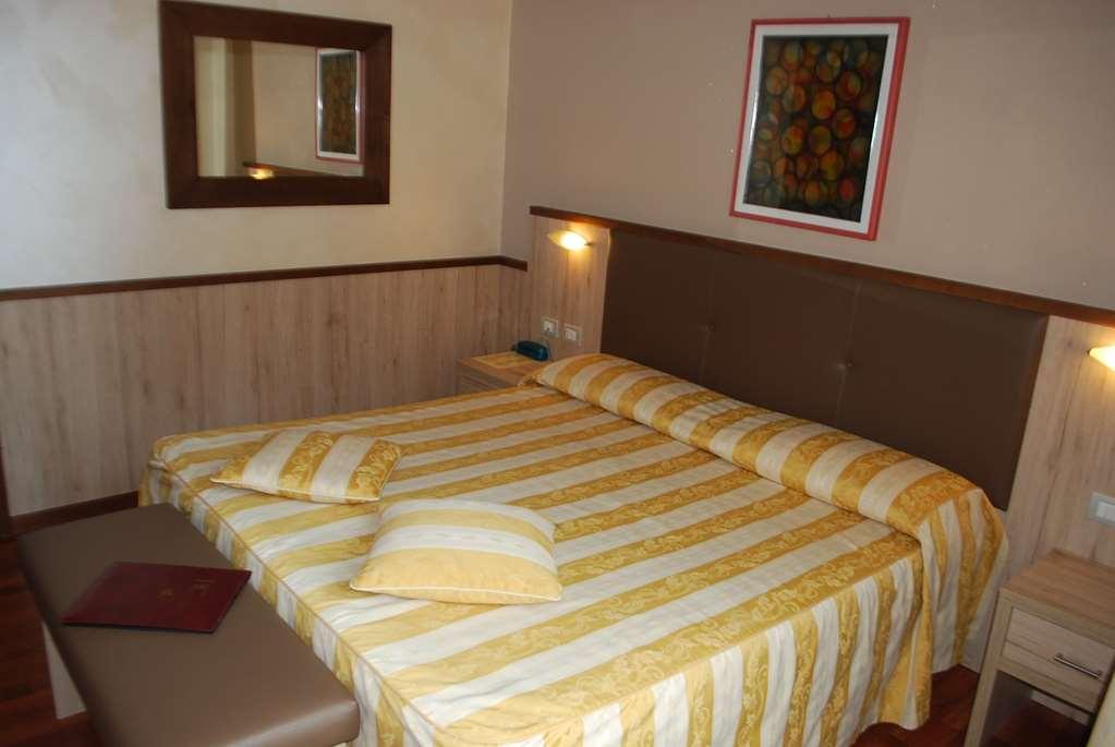 Hotel Corallo La Spezia Room photo